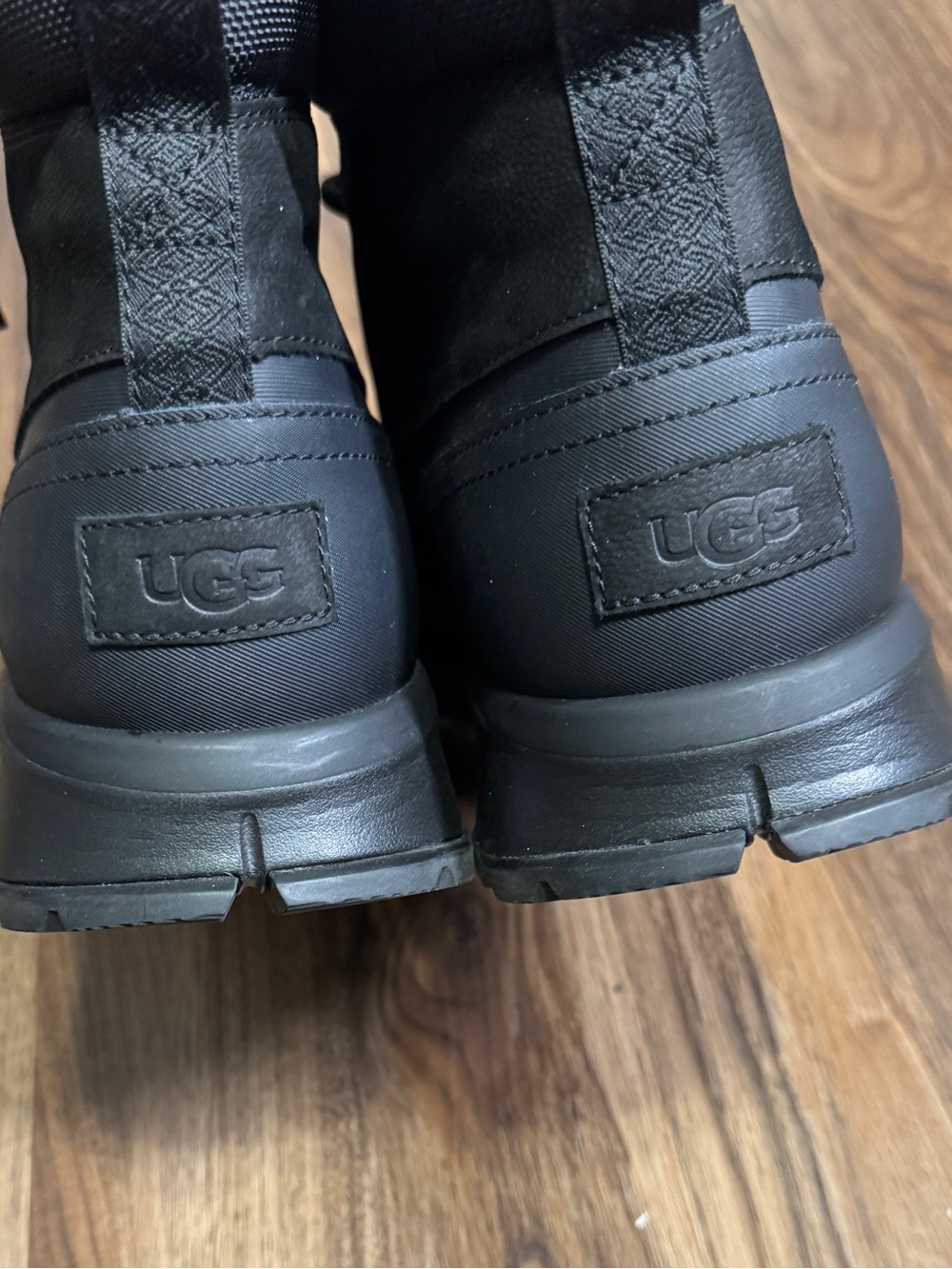 UGG Emmett Men's Black Waterproof Leather Hiking Boot - Cold Rated Sz. 12 - Picture 7 of 11